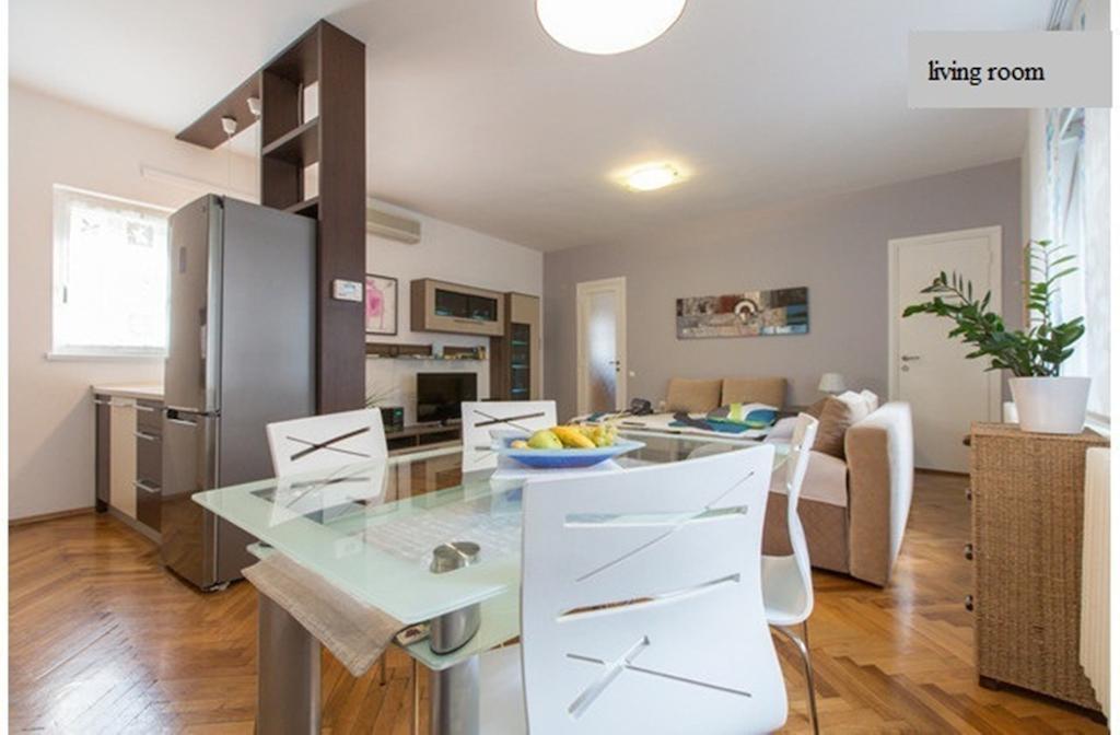Apartment Atrium Plaza ซาเกร็บ ห้อง รูปภาพ